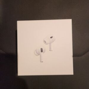 Apple White Earbud Headphones